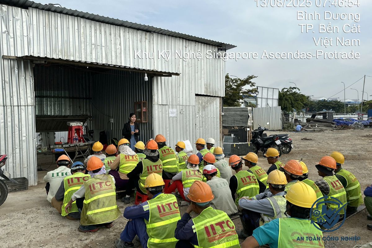 Huấn luyện an toàn lao động