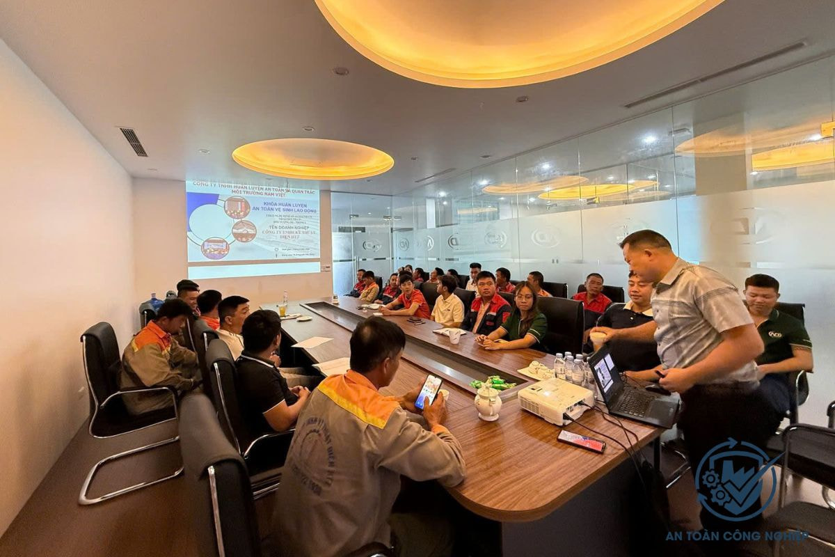 Nội dung huấn luyện an toàn lao động nhóm 6 không chỉ có kiến thức an toàn cơ bản