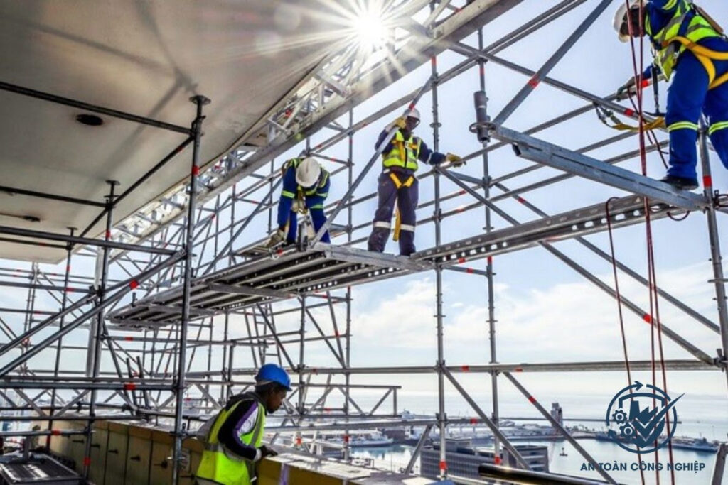 Công việc xây dựng trên cao